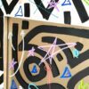 Tesa est un miroir recyclé avec des graphity urbain de Thomas Lyra Artiste